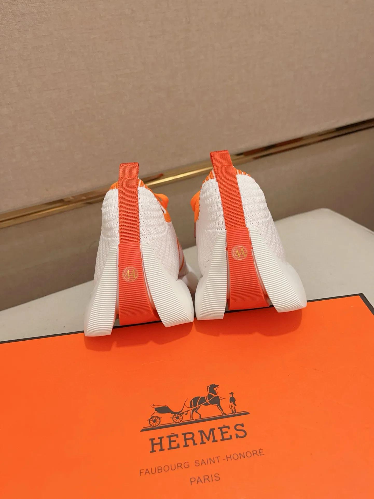 Men's clothing and shoes💰: 420💰《HERMES》【Classic Original Version】Hermès; top 🔝purchasing agent🔍🔍men's latest 🇺🇸 counters are on sale at the same time, original fly-knit fabric imported from Italy is exquisite in workmanship (Italian 🇮🇹Imported water-dyed 🐂cowhide lining) sole: original sole provided by the original factory, ⚠️exclusive double-layer activity·TPR·rubber·combined molded outsole; Code number: 38-44 (45/46 can be customized, non-refundable)
